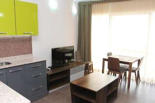 Апарт-отели Apart Hotel Sea Towers Batumi Батуми Апартаменты с видом на море-7