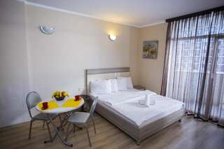 Апарт-отели Apart Hotel Sea Towers Batumi Батуми Апартаменты с видом на море-8