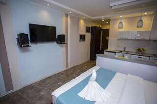 Апарт-отели Apart Hotel Sea Towers Batumi Батуми Апартаменты с видом на море-1