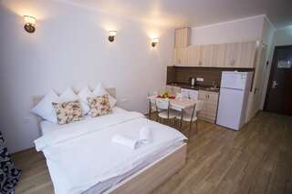 Апарт-отели Apart Hotel Sea Towers Batumi Батуми Апартаменты-студио-5