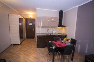 Апарт-отели Apart Hotel Sea Towers Batumi Батуми Апартаменты с видом на море-5