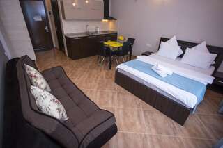 Апарт-отели Apart Hotel Sea Towers Batumi Батуми Апартаменты с видом на море-7